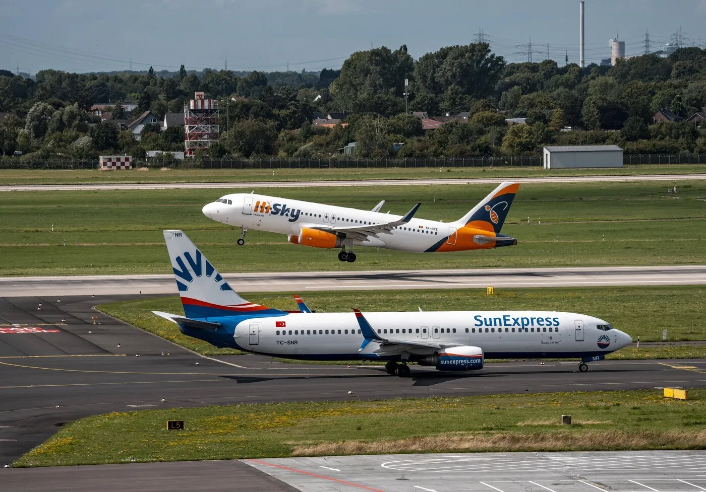 După 24 de ani, o companie aeriană reintroduce zbor direct între România și o mare metropolă din SUA