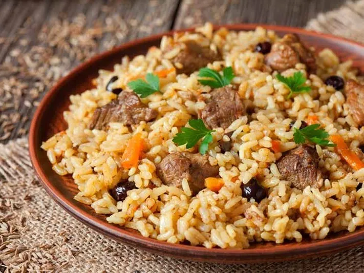 Secretul asiaticilor: de ce nu se îngrașă, deși mănâncă zilnic orez și carne