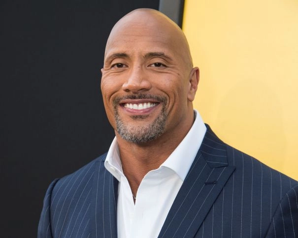 Dwayne Johnson surprinde lumea filmului cu 'The Smashing Machine' la Veneția