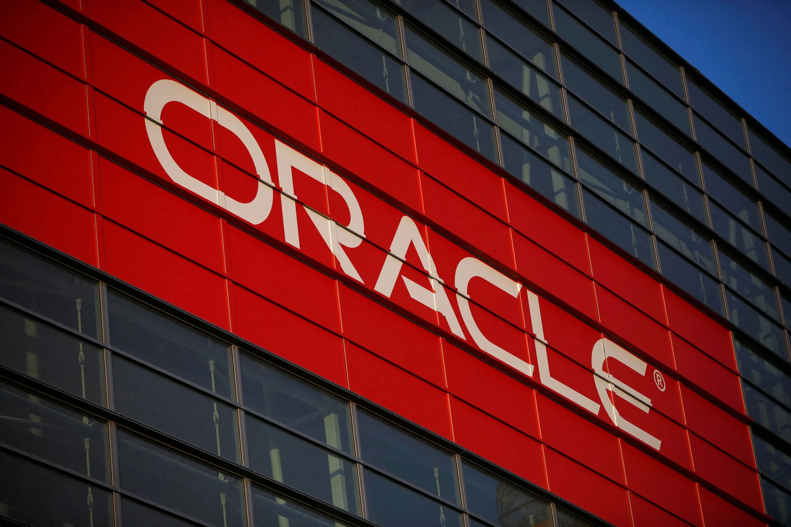 Oracle negociază un acord de 20 de miliarde de dolari cu Meta pentru cloud computing AI