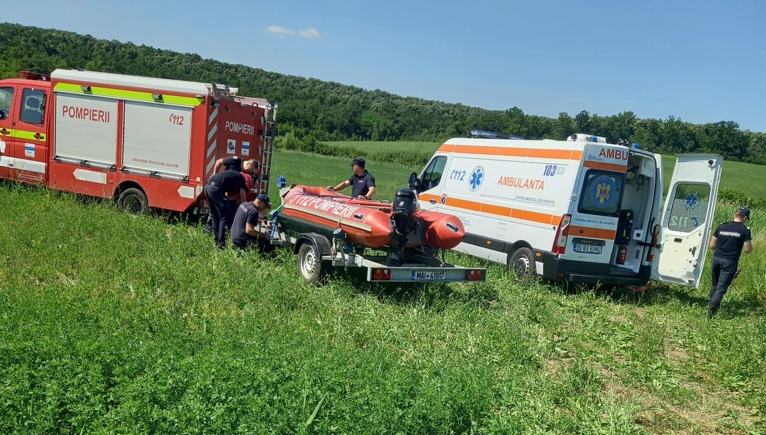 Trupul soldatului care s-a înecat în Dunăre la începutul lunii, recuperat de scafandri şi pompieri