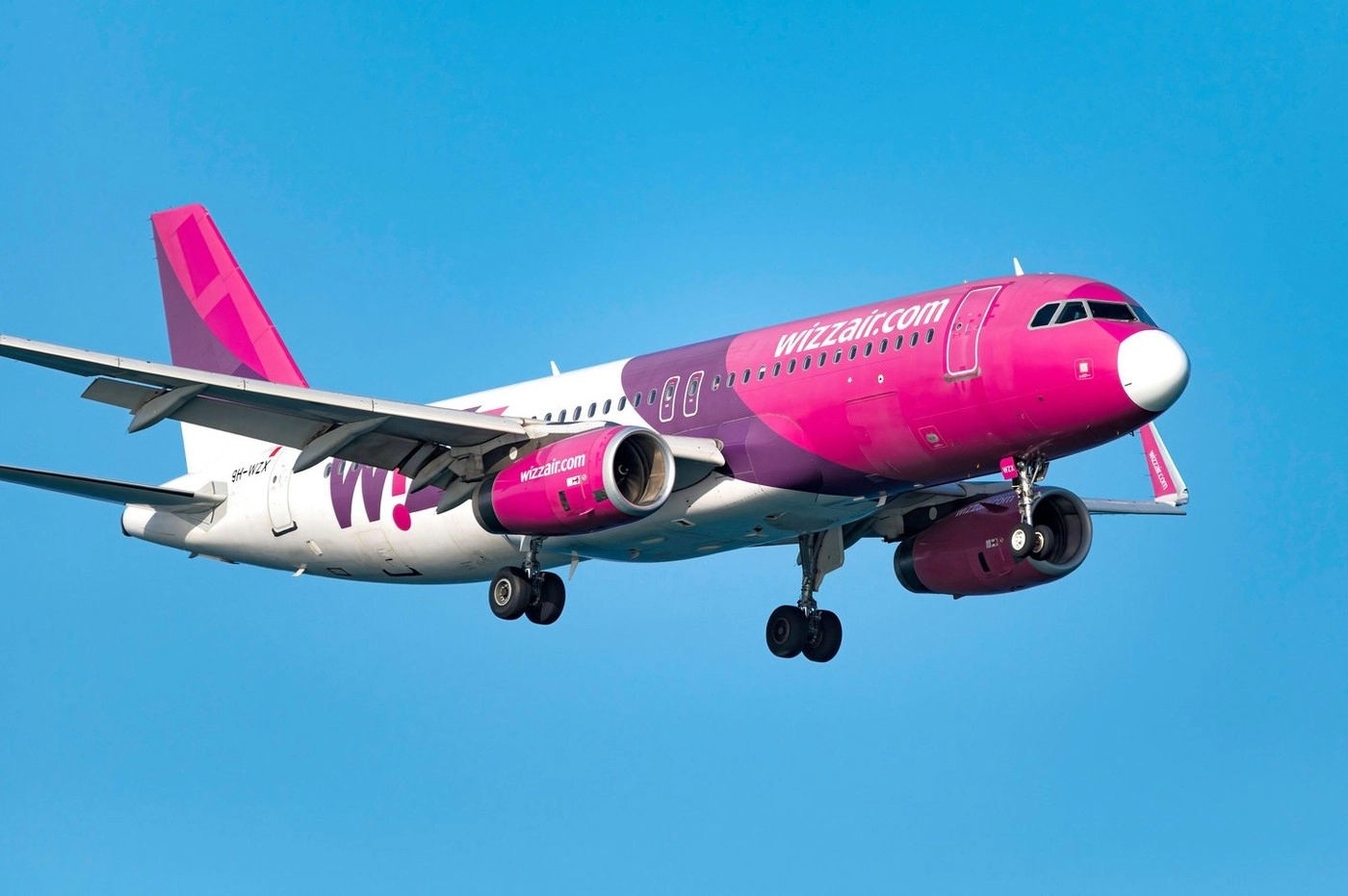 18 ani de Wizz Air în Capitală: Compania anunță că a transportat peste 50 de milioane de pasageri spre şi dinspre Bucureşti