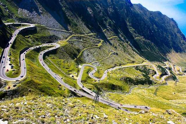 Accident grav pe Transfăgărășan: motociclist de 28 de ani, rănit și transportat la UPU Sibiu