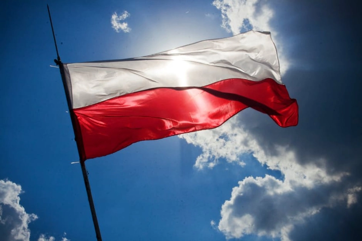 Lovitură pentru lăudata economie a Poloniei – Fitch Ratings i-a revizuit perspectiva la 'negativă', de la 'stabilă'