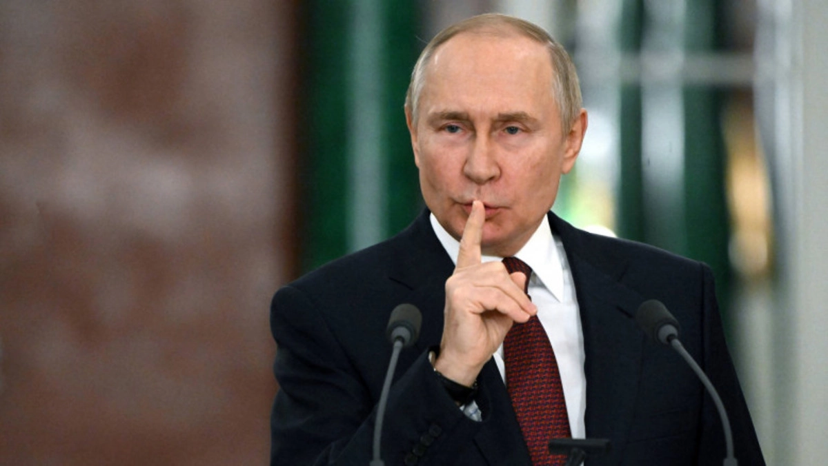Vladimir Putin amenință pe toată lumea cu armata sa. 'Rusia e pregătită să răspundă folosind măsuri tehnico-militare'