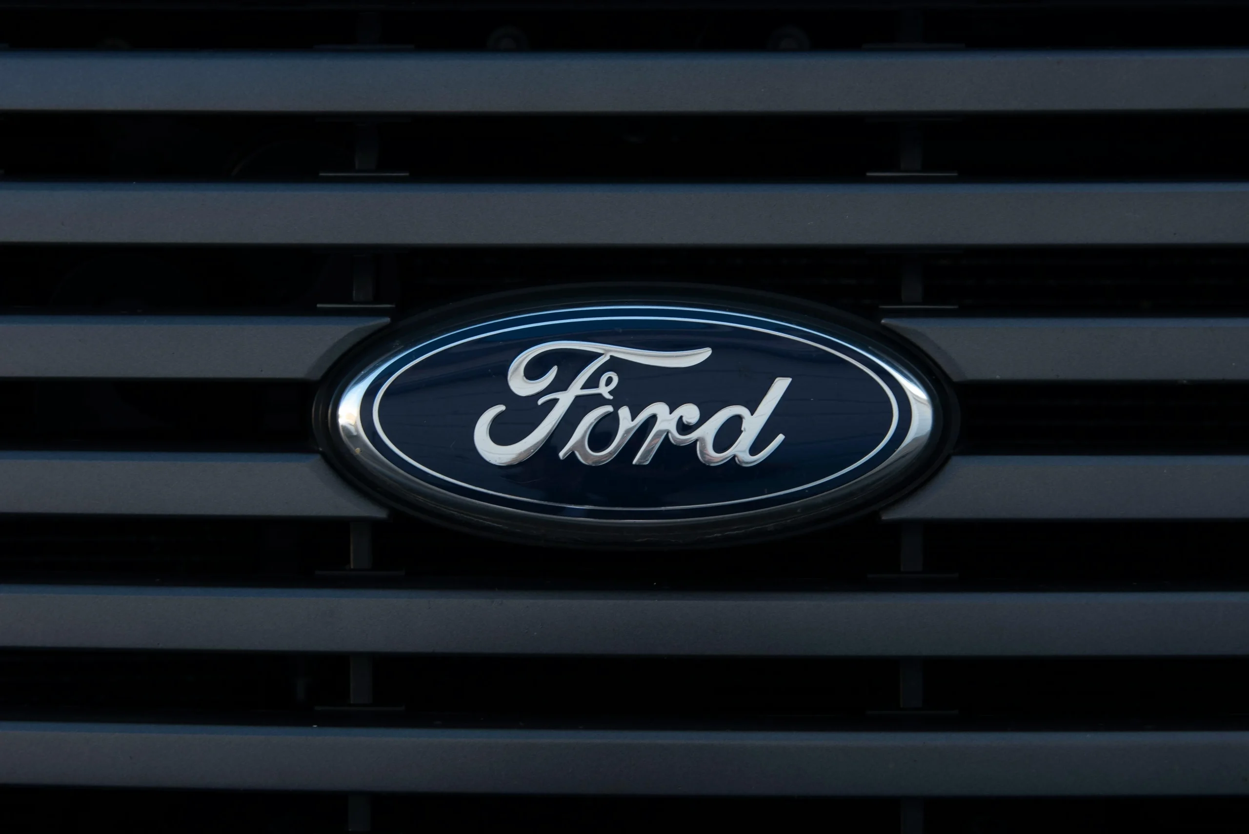 Ford recheamă în service aproape 2 milioane de mașini: Au probleme ce pot cauza un accident