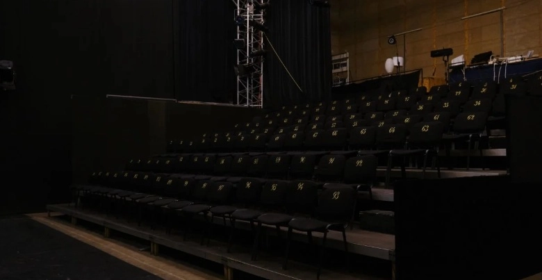 Spectacolul Gro(o)ve, concept Radu Afrim – deschide oficial, pe 17 octombrie, Festivalul Naţional de Teatru