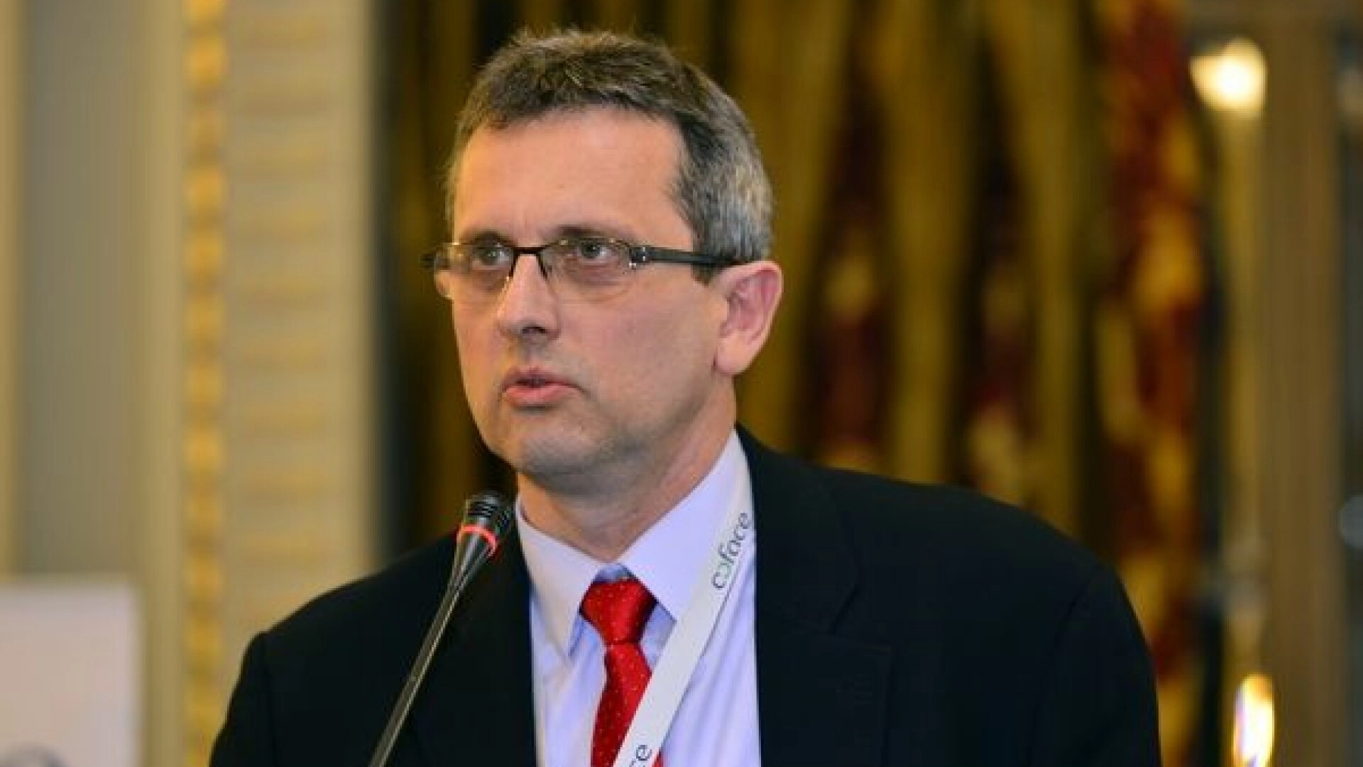 'Sunt sigur că bula criptoactivelor se va sparge mai devreme sau mai târziu': avertismentul economistului șef al BNR, Valentin Lazea