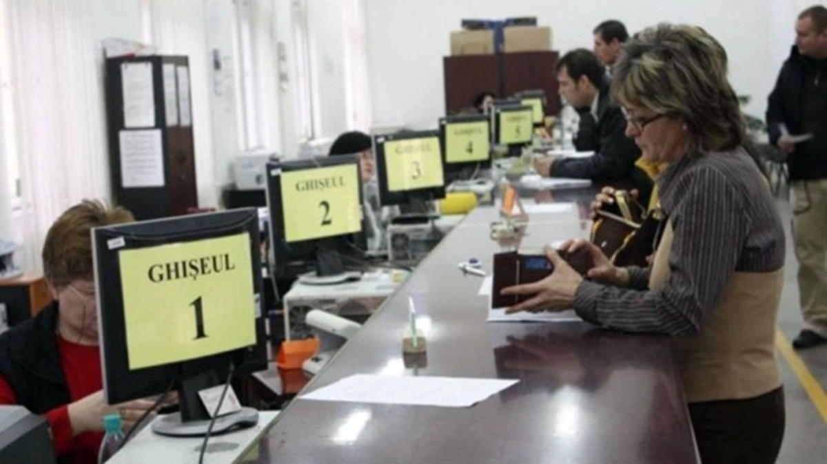 Ideea lui Bolojan, contrazisă de realitate – Companiile private nu vor să angajeze foști bugetari