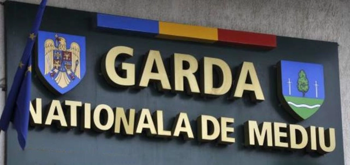 FOTO Primăria comune din Brăila, amendată de comisarii de mediu: ce nereguli au fost găsite