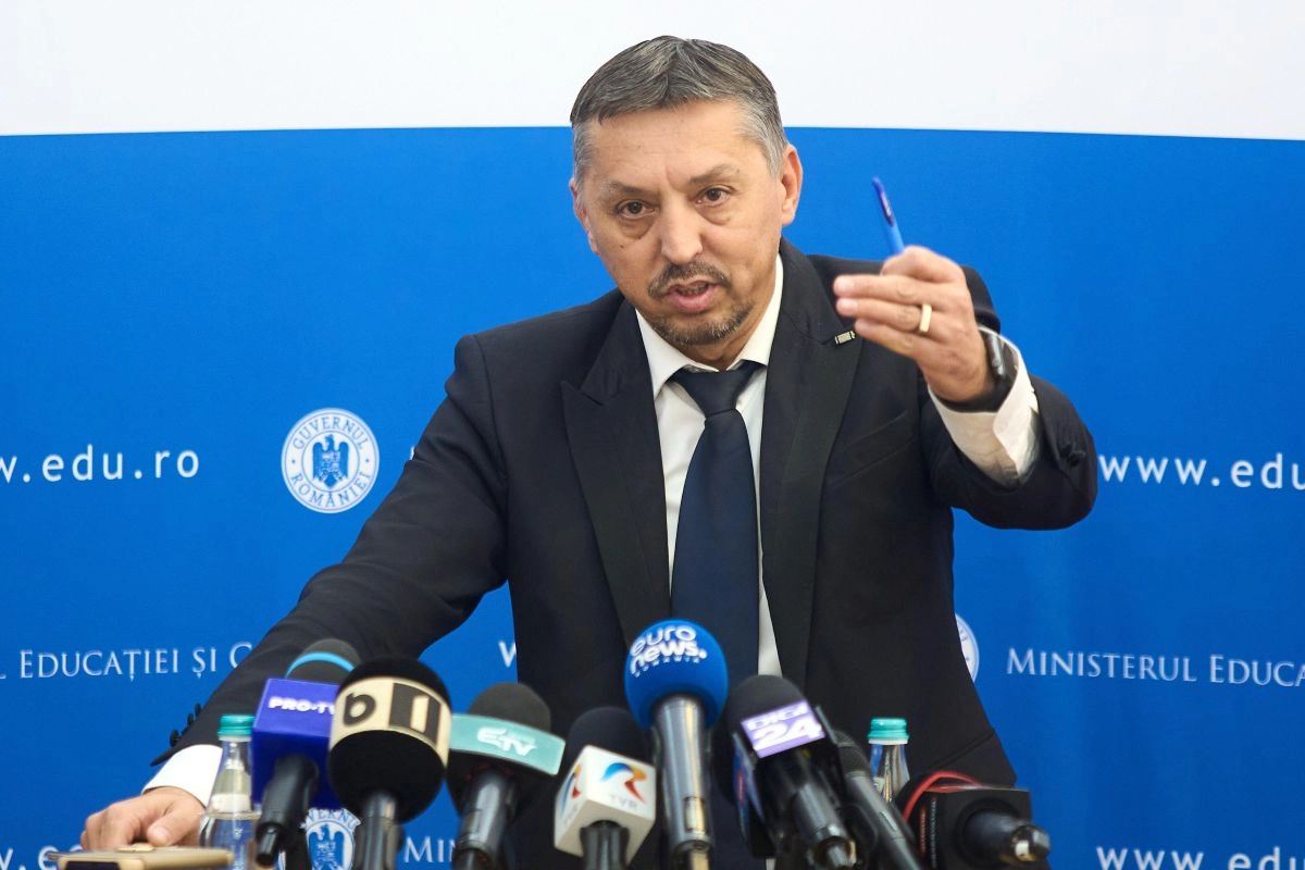 Ministrul Educației infirmă zvonurile despre creșterea normei didactice: ”Măsurile fiscal-bugetare cu impact în educaţie au fost luate"