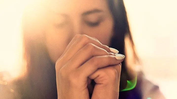 Ce miracole pentru sănătatea noastră se pot întâmpla atunci când tăcem – studiu