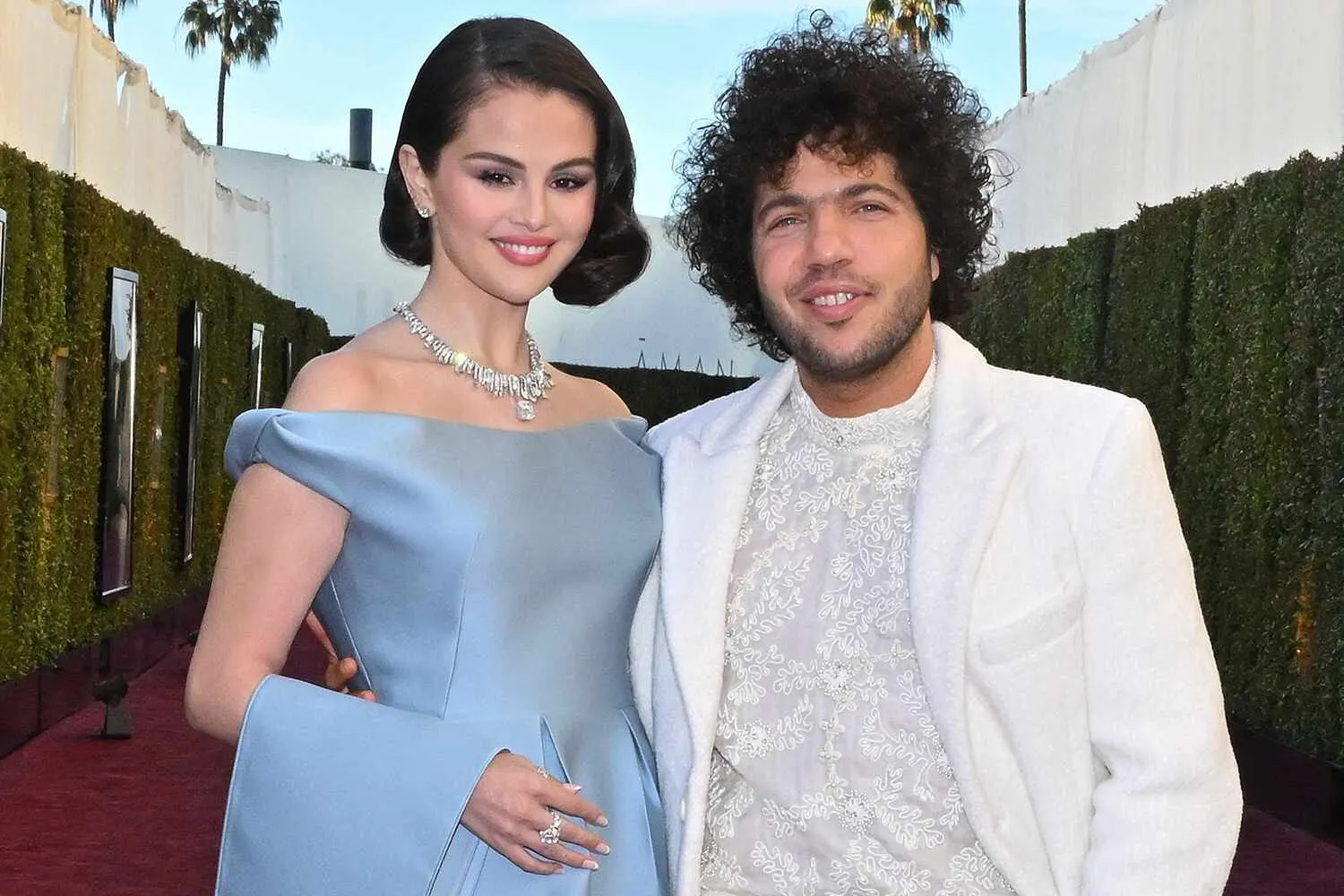 Cântăreața Selena Gomez și producătorul muzical Benny Blanco s-au căsătorit în Santa Barbara