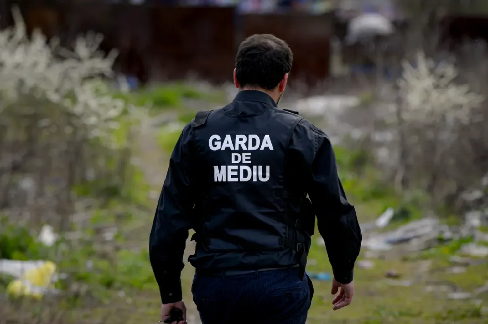 Alarmă la Garda de Mediu: un comisar supraveghează aproape 400 km² – sindicatele îi cer explicații ministrei Diana Buzoianu