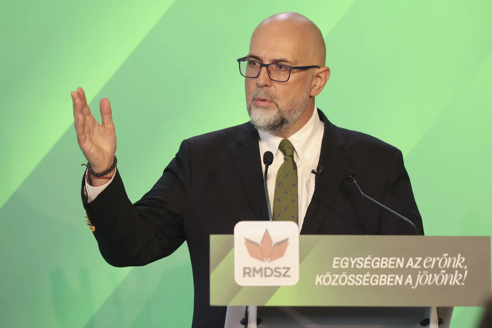 Kelemen Hunor vine cu soluția după decizia CCR: „Ar închide acest subiect!”