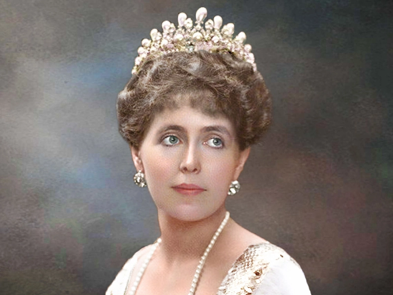 Expoziţie dedicată Reginei Maria, la Biblioteca Academiei Române