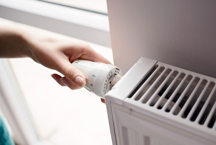 Prețul gigacaloriei rămâne neschimbat. Bujduveanu promite iarnă fără facturi mai mari la căldură