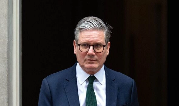 Se complică situația pentru Keir Starmer: Premierul britanic a suferit o înfrângere total neașteptată