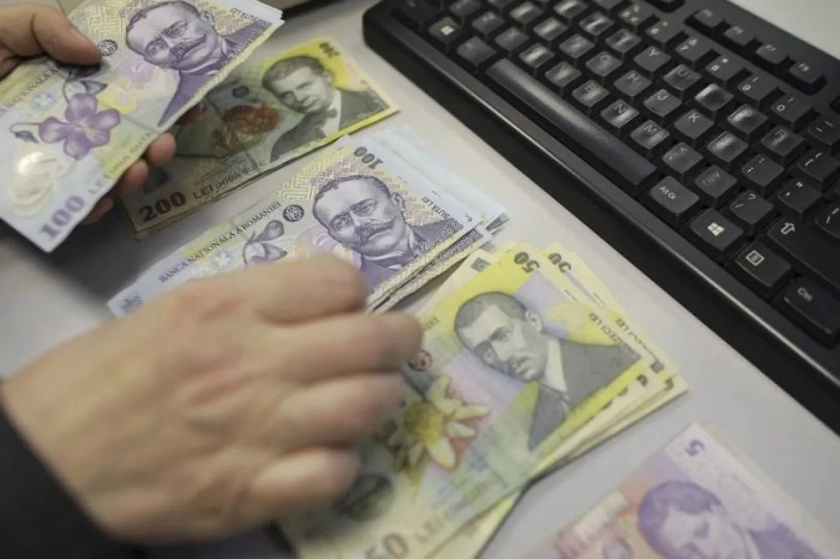 Metoda prin care statul își plătește datoriile din banii tăi, fără să te întrebe: Detaliile mecanismului, prezentate de un economist