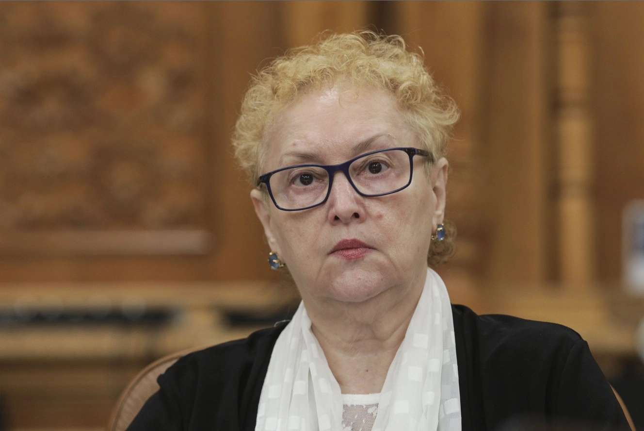 Avocatul Poporului atacă la CCR legea care scurtează motivarea hotărârilor judecătorești – Afectează dreptul la apărare și la un proces echitabil