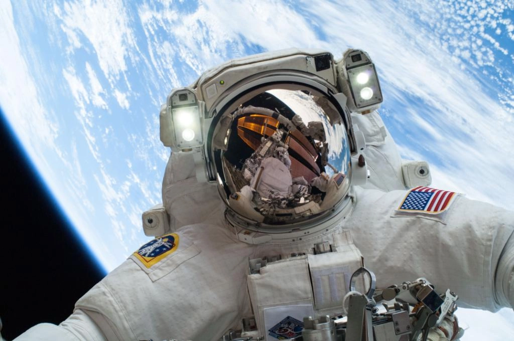 Niciun astronaut nu a părăsit atmosfera Pământului! Cercetătorii vin cu o perspectiva care zdruncină ceea ce știam despre limitele atmosferei