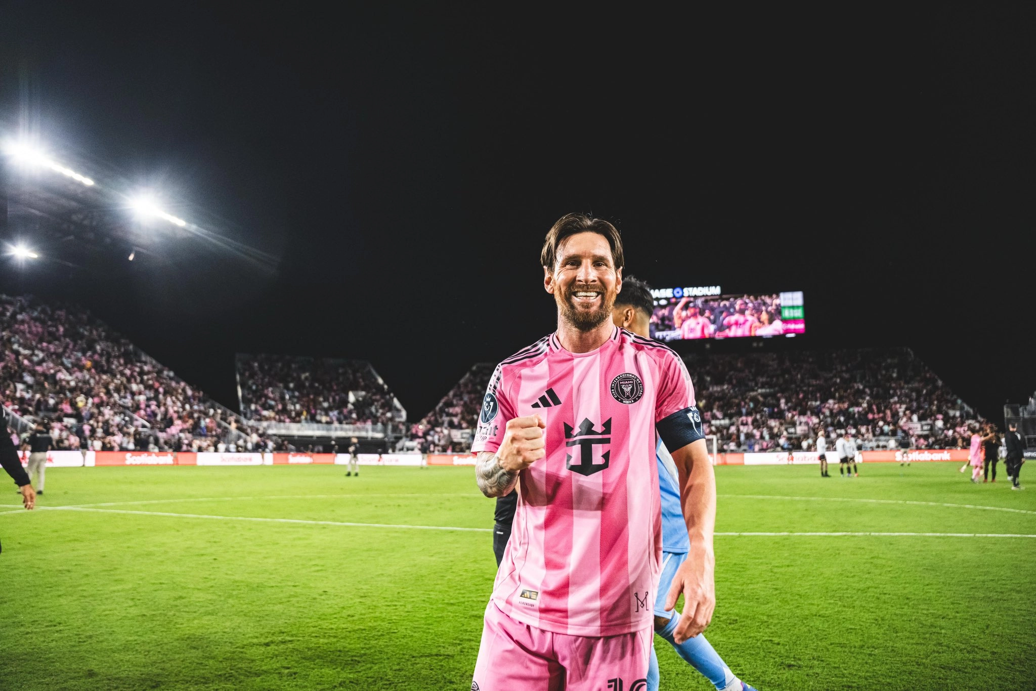 Messi, dublă și pasă decisivă în victoria Inter Miami, după ce a primit „Golden Boot” în MLS