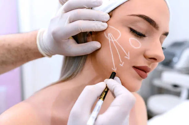 Chirurgia estetică cu bun gust. Medic: 'Tendinţele acum sunt să recapătăm naturaleţea'