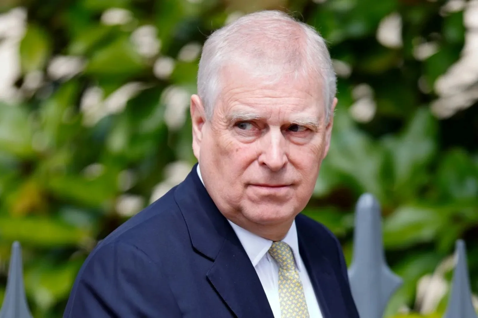 Dezvăluiri explozive din dosarul Epstein: o tânără româncă fotomodel 'foarte draguță', dusă la o cină secretă la Palatul Buckingham cu fostul prinț Andrew