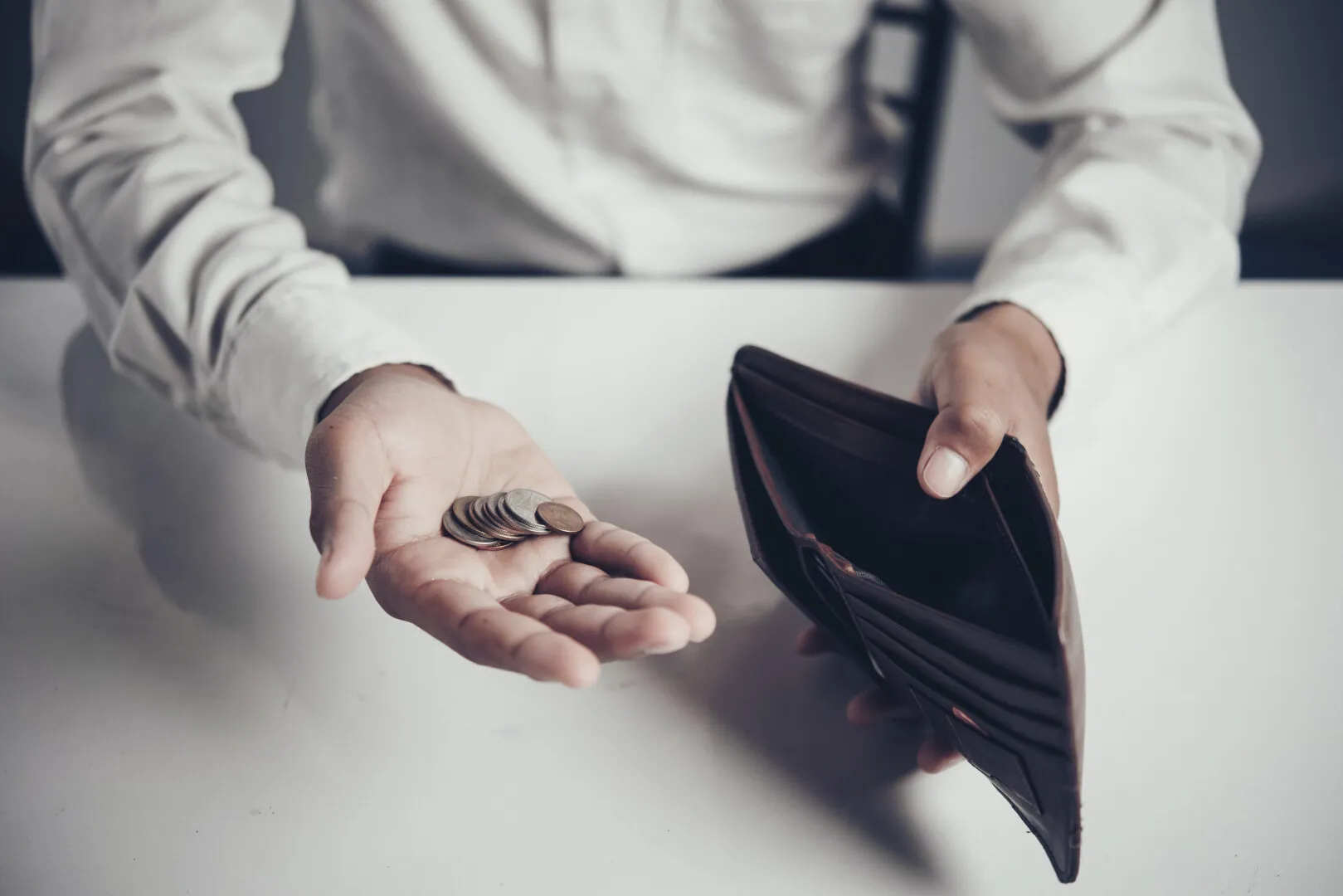 Salariile din România rămân printre cele mai mici din Uniunea Europeană: Românii câștigă de patru ori mai puțin decât angajații din Luxemburg