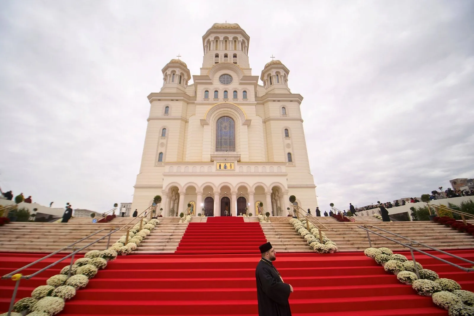 Catedrala Națională nu va fi deschisă în perioada premergătoare sărbătorilor pascale și pe întreaga durată a acestora
