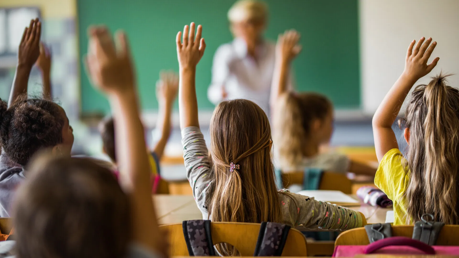 Modul de notare a elevilor se va schimba radical. Profesorii, sancțiuni drastice dacă nu respectă regulile