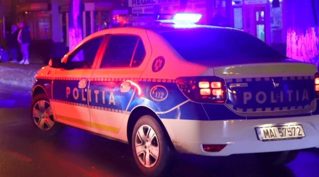 Adolescentă atinsă în zone intime de o persoană necunoscută, pe o alee din Craiova: Un minor, bănuit de comiterea faptei