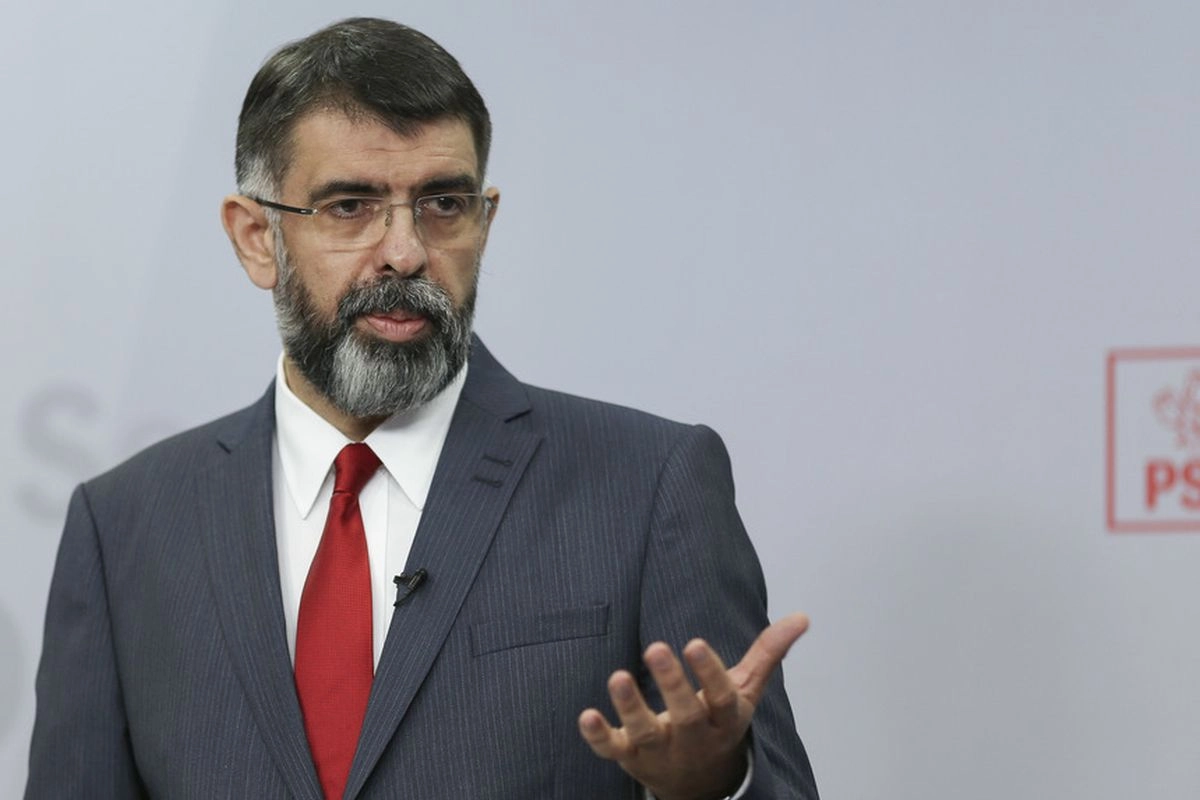 Cazanciuc, despre acuzațiile de plagiat la adresa ministrului justiției: Unii aflați la „butoane” dau drumul la câini de teamă să nu piardă controlul asupra sistemului