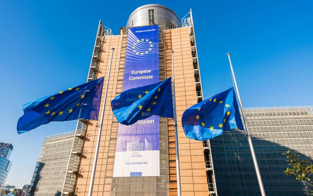 Comisia Europeană avertizează: România este obligată să amâne adoptarea a două legi – Acestea prevăd reguli și amenzi noi