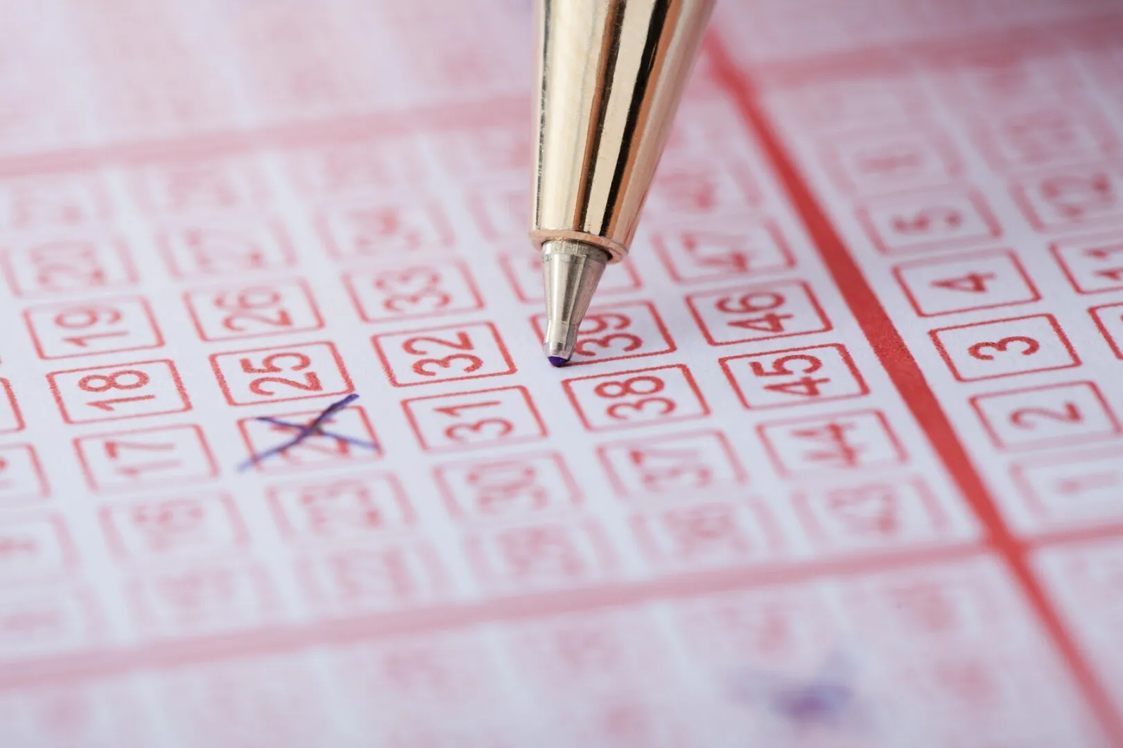 Rezultate LOTO – Duminică, 1 martie 2026. Numerele extrase și reporturile uriașe puse în joc