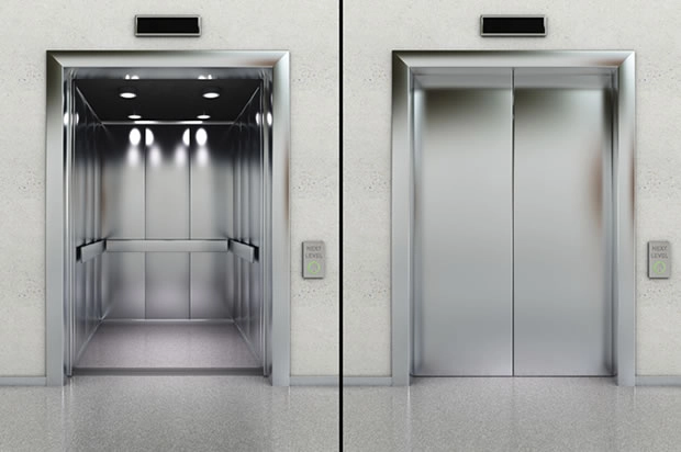 Blocurile cu trei și patru etaje ar putea avea ascensoare! Cine sunt parlamentarii care vor "Lift pentru Viață”