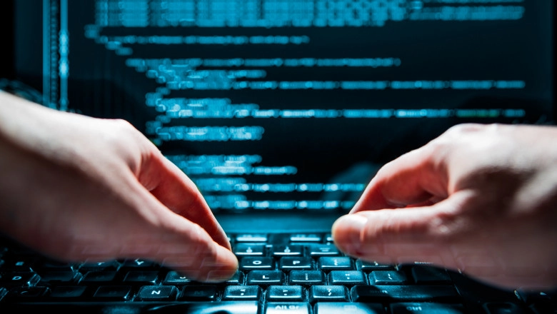 Un nou tip de atac phishing lovește Europa: site-urile băncilor și platformelor financiare sunt copiate perfect cu un kit folosit de sute de hackeri