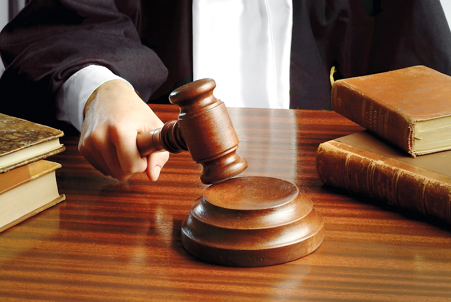 Fosta jurnalistă, care s-a aruncat cu fetița de la balcon în 2025, a fost trimisă în judecată pentru tentativă de omor
