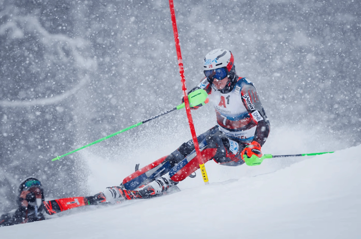 Sofia Goggia a câştigat slalomul super-uriaş feminin desfăşurat la Val d'Isere