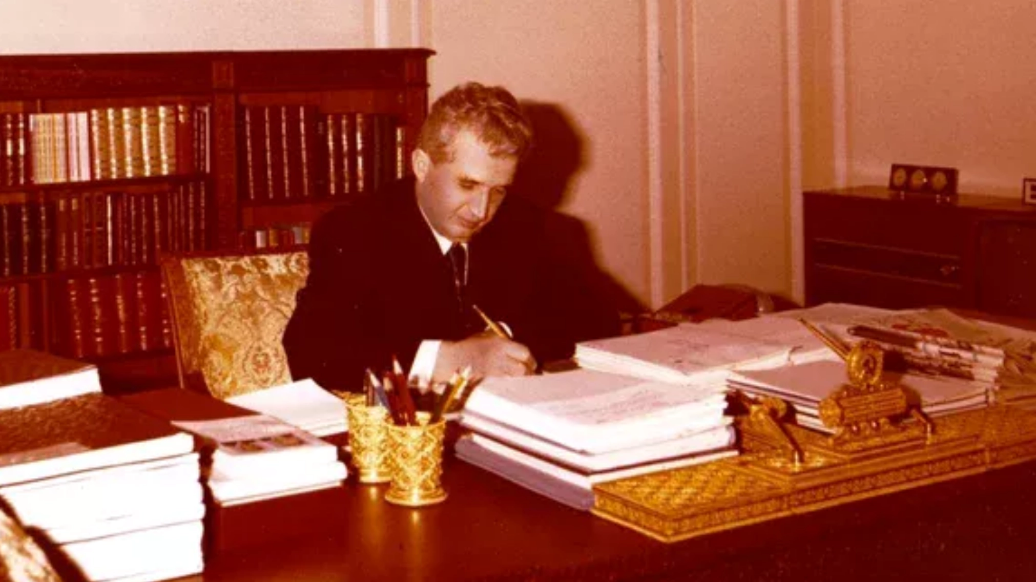 NU UMBLA pana SAMBATA!  Un Goya care i-a aparținut lui Nicolae Ceaușescu, vândut la licitație pentru 18.000 de euro. Ar fi fost un cadou al regelui Juan Carlos I