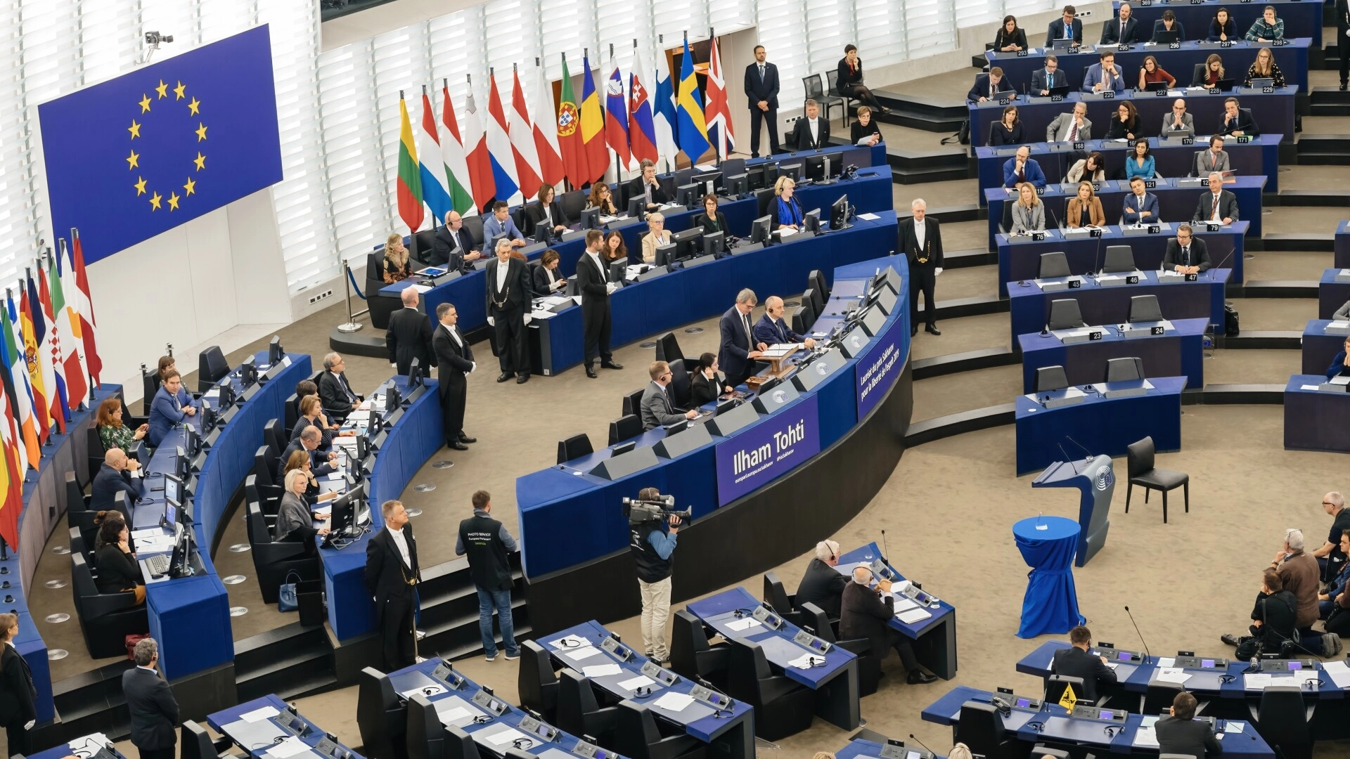 Cine este singurul român inclus de Politico în topul celor mai importanți politicieni din Europa