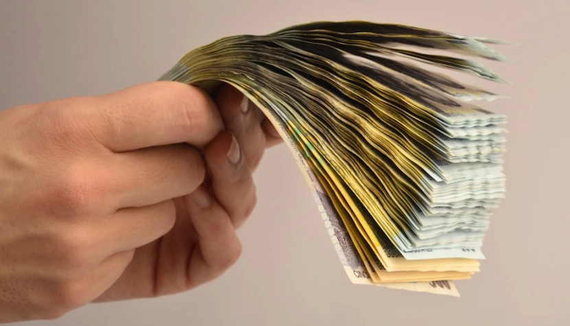 IT-ul domină în continuare topul salariilor cele mai mari; la polul opus, saloanele de înfrumuseţare