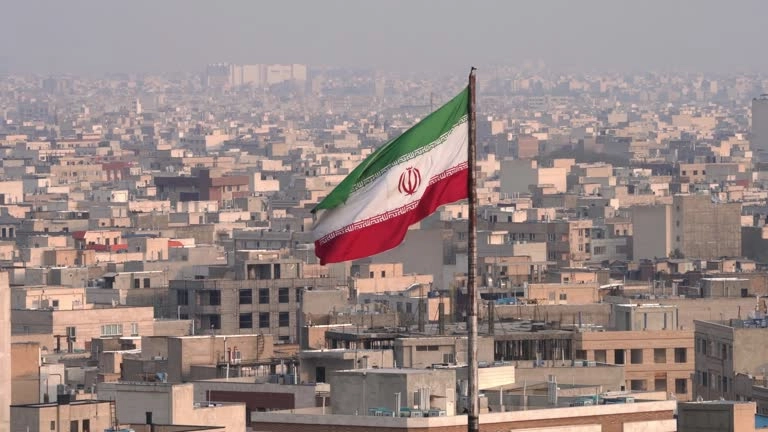 Iranul a arestat în mod violent o laureată a Premiului Nobel pentru Pace: A fost ridicată în toiul unei ceremonii de doliu