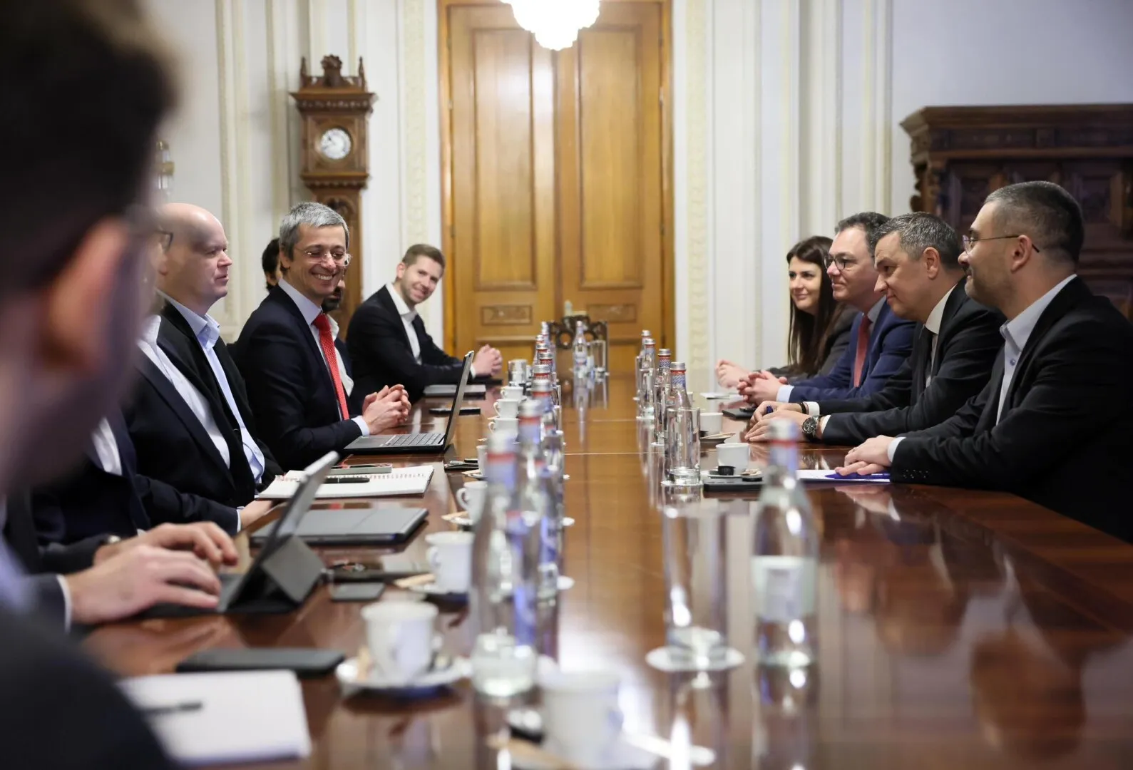 Sorin Grindeanu s-a văzut cu reprezentanții gigantului JP Morgan: Sunt foarte atenți la evoluția României