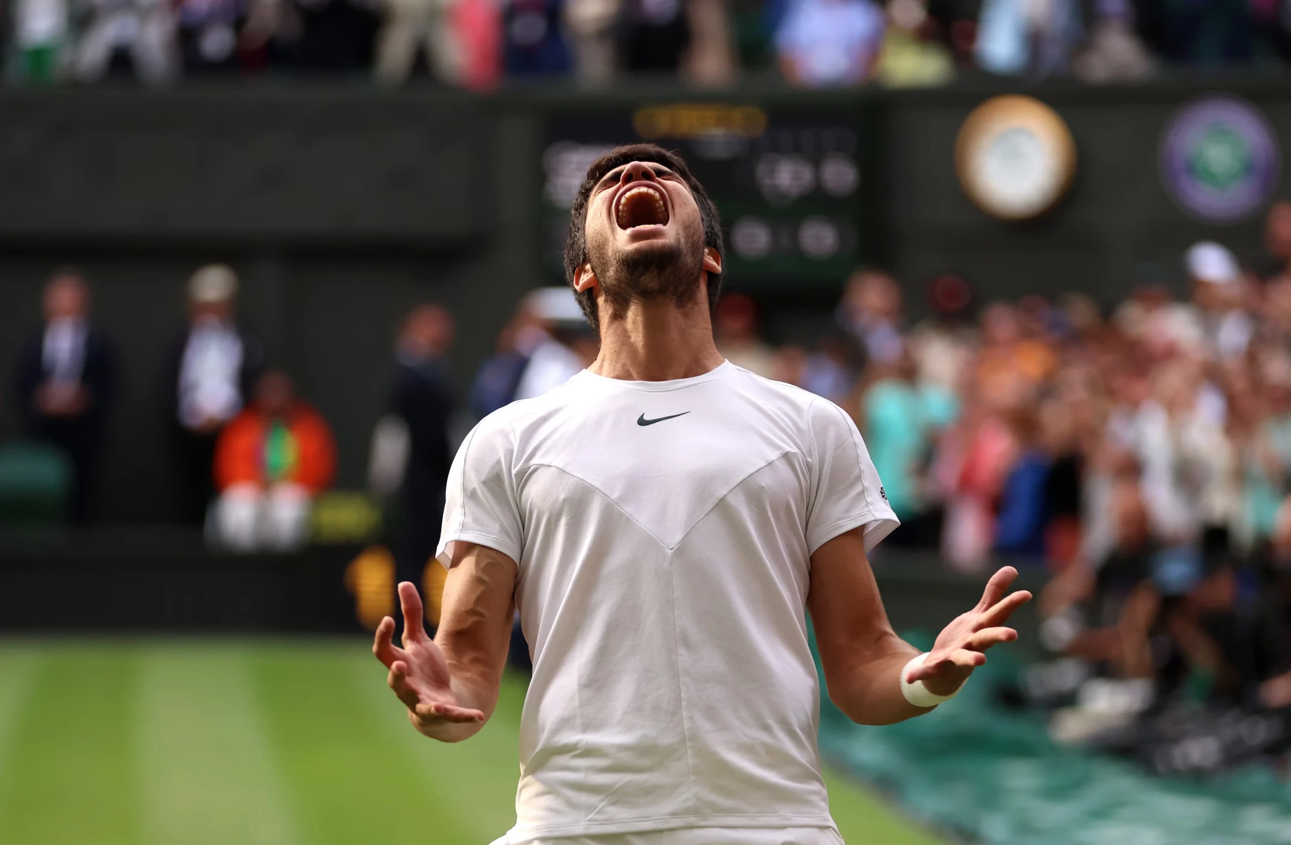 Carlos Alcaraz, calificare spectaculosă în finala Australian Open după un meci epic cu Alexander Zverev
