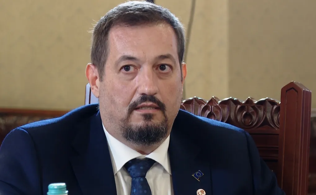 Răsturnare de situație în Ministerul Public: Bogdan Pîrlog se retrage din cursa pentru șefia DIICOT