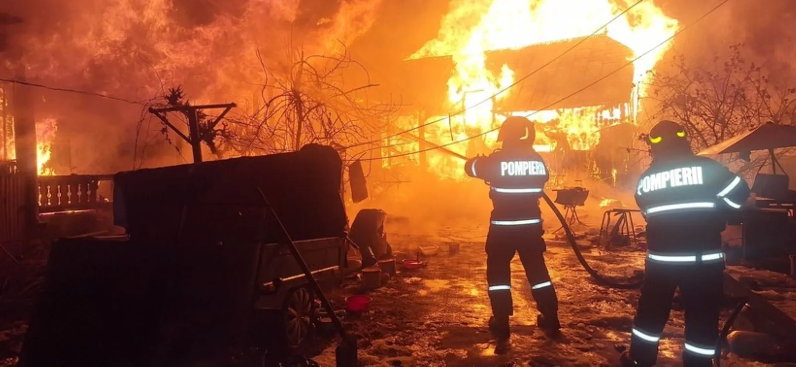 Incendiu la restaurantul unei pensiuni din Slănic-Moldova