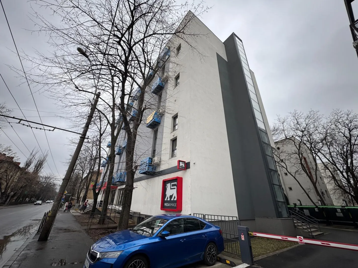 Lifturi pentru milioane de români din blocuri vechi: propunere PSD pentru bugetul pe 2026