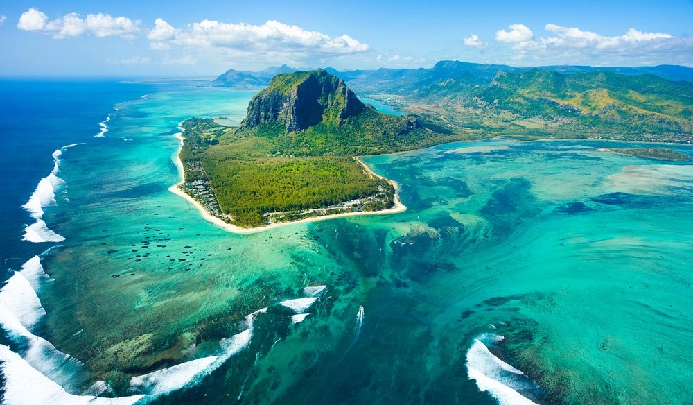 Jocuri de putere în Oceanul Indian – SUA urmează să lanseze negocieri Mauritius, cu privire la prezenţa militară americană pe Insulele Chagos