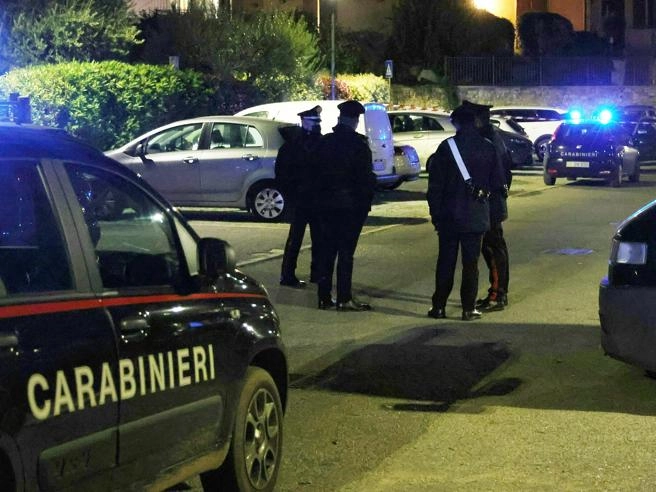 VIDEO Atac ca-n filme pe o autostradă în Italia: explozivi și focuri de armă pentru a jefui o dubă blindată plină cu bani